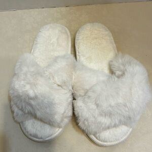Women's Fuzzy Slippers Cross Band Memory Foam House Slippers Open Toe Size 40-41